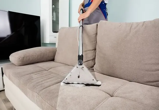 Higienização profissional de sofá